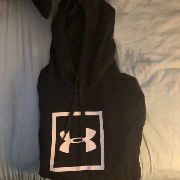 Under Armour black sweater - Picture 1 of 5